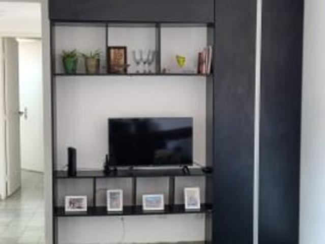 ALUGO QUARTO COMPARTILHADO