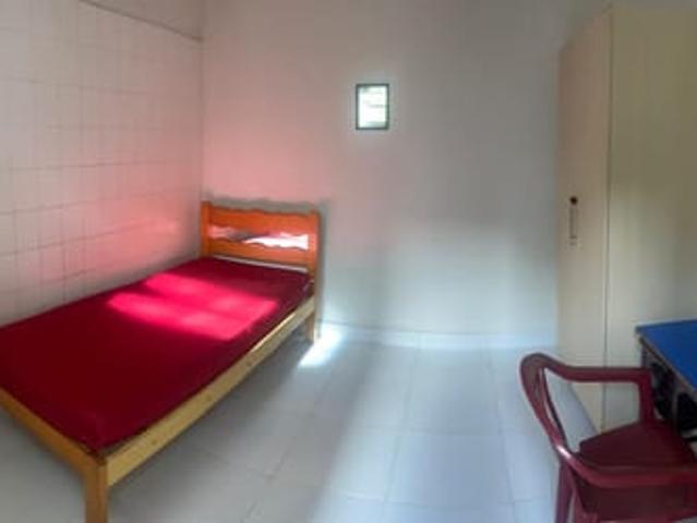 ALUGO QUARTO AO LADO DA UNIVERSIDADE CATÓLICA DE PERNAMBUCO