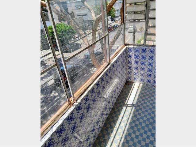Alugo quarto de casal mobiliado 950. Reais