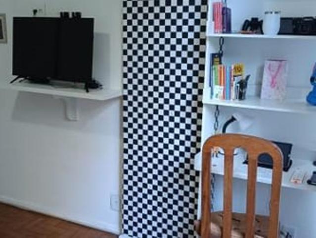 Alugo quarto em Copacabana