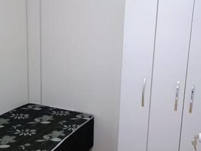 Alugo quarto individual