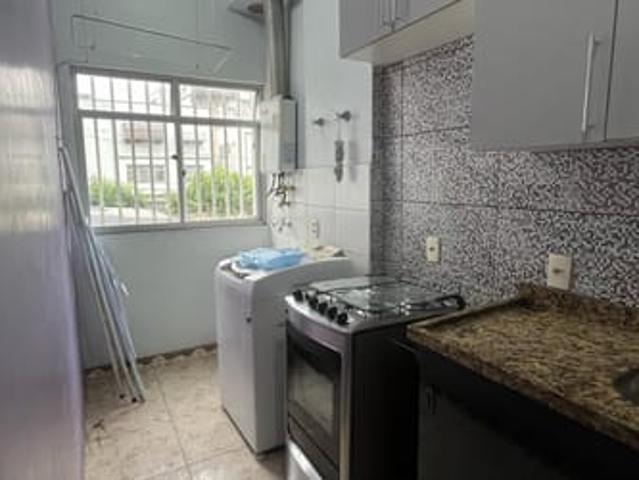 ALUGO QUARTO INDIVIDUAL FEMININO C/BANHEIRO