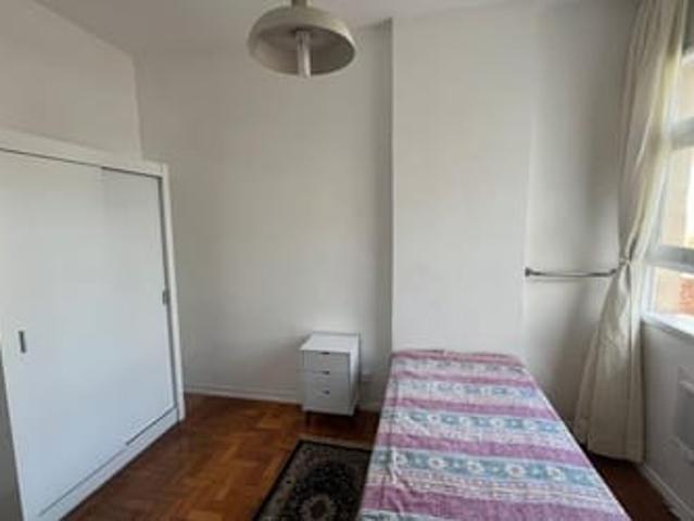 ALUGO QUARTO INDIVIDUAL NO CATETE