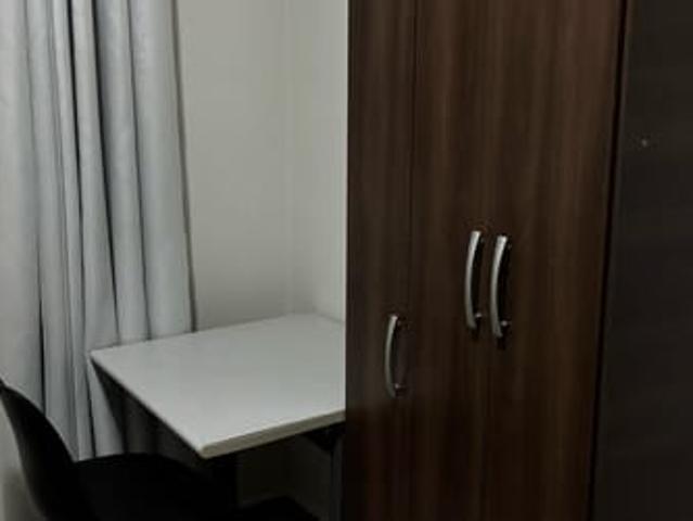 ALUGO QUARTO INDIVIDUAL PARA MULHERES