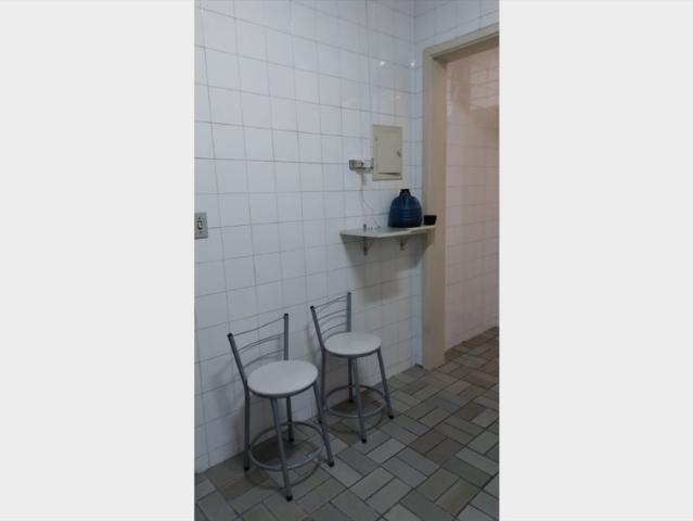 Alugo quarto individual para rapaz na Savassi