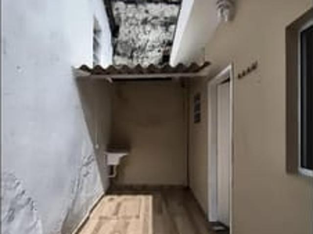 Alugo quarto individual somente para mulheres