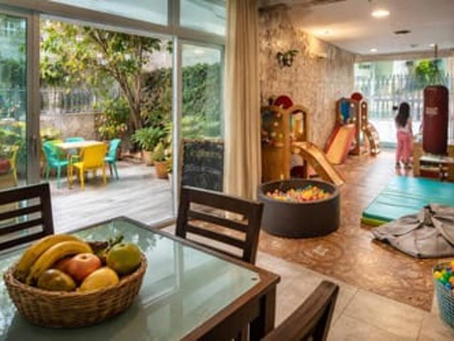 Alugo quarto mobiliado em casa, com facil acesso ao metrô