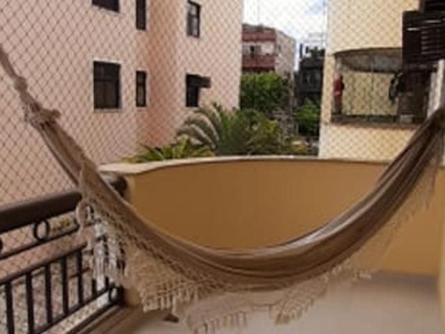 Alugo quarto mobiliado para mulheres