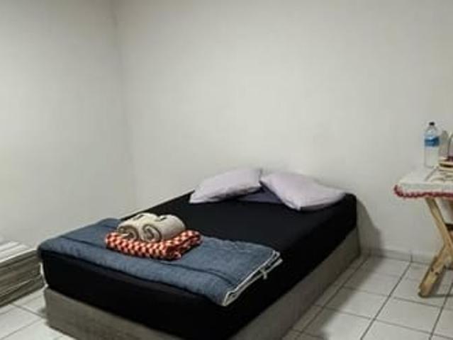 Alugo Quarto mobiliado
