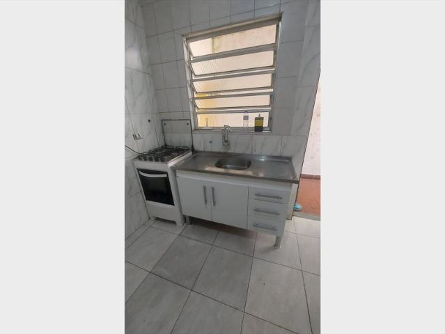 Alugo quartos no Butantã linha amarela