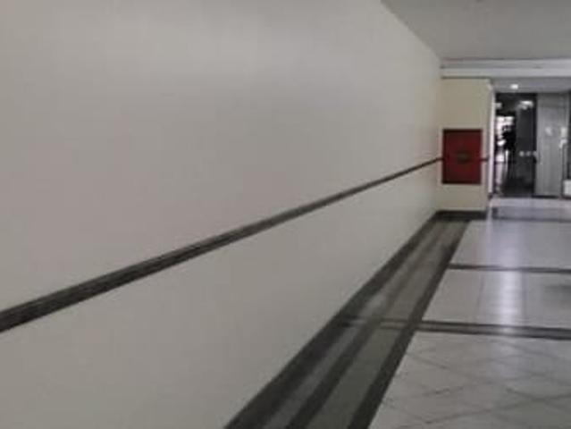 Alugo suite no melhor ponto, banheiro privativo