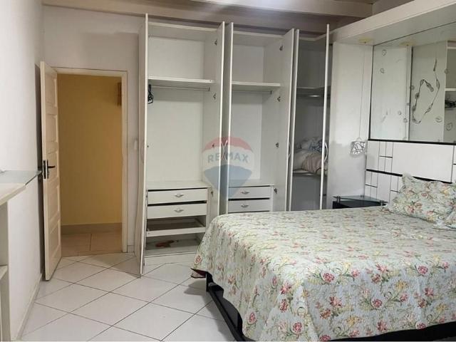 Alugue: Casa 2 Quartos c/ Piscina no Centro de Peruíbe