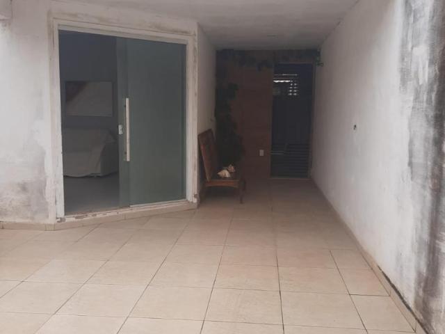 Aluguel de casa mobiliada com garagem em Feira X, Feira de Santana Ótima localização
