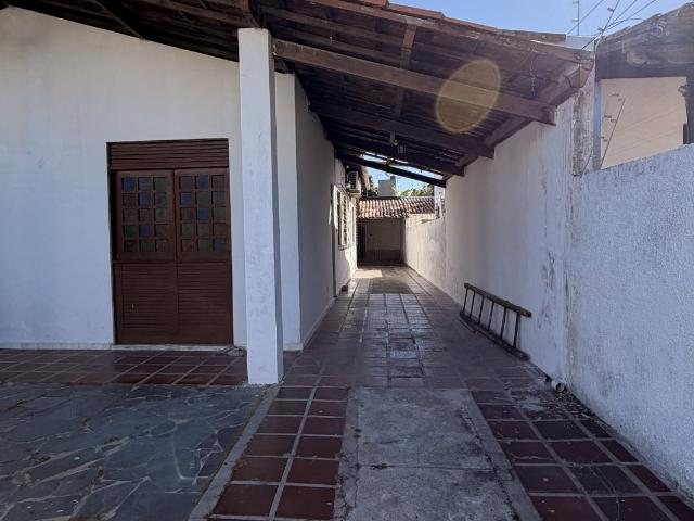 Aluguel de Casa Semimobiliada em Santa Mônica Feira de Santana