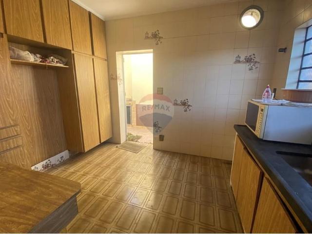 ALUGUEL DE SOBRADO 4/4 SENDO 02 SUITES E NO CENTRO DE BRAGANÇA PAULISTA