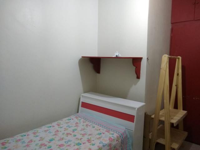 Aluguel de um quarto independente em casa de vila com segurança