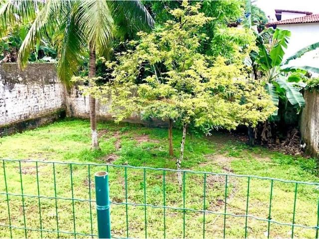Aluguel Linda casa em condomínio Fechado