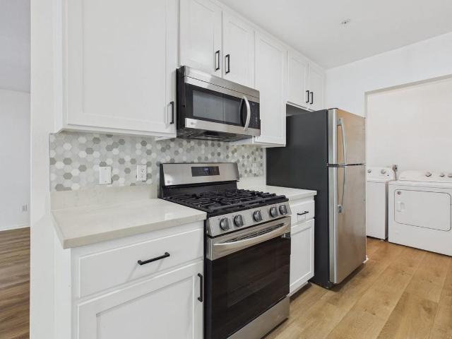 Alur Apartments 2 Bedroom Apartment for Rent at 700 Locust St, Pasadena, CA 91101 Downtown Pasadena