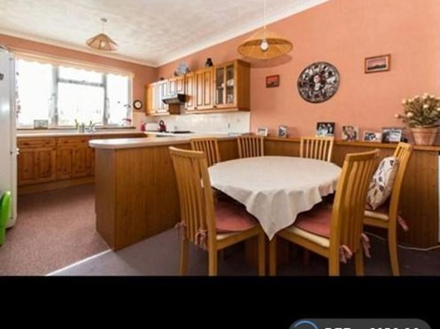 Aluric Close, London, RM16 3 bed terraced house to rent £1,849 pcm £427 pw