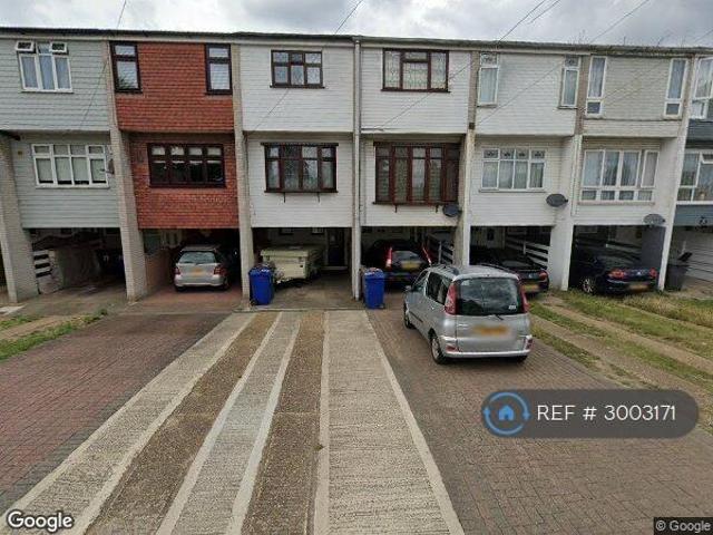 Aluric Road, London, RM16 3 bed terraced house to rent £1,849 pcm £427 pw