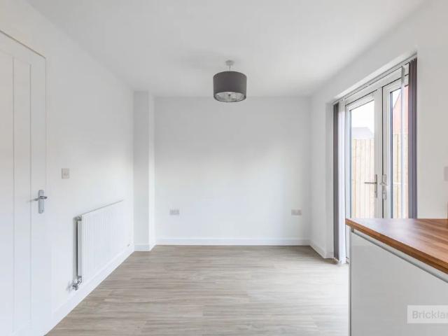 Alva Close