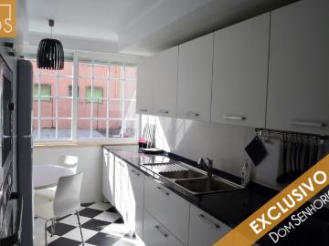 Alvalade T5 Duplex mobilado Banho 4 casas de Ideal para grupos ou estudantes