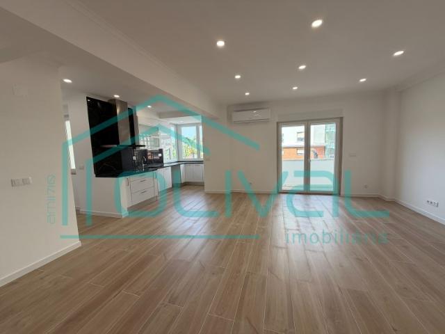Alverca apartamento de Tipologia T3 totalmente renovado