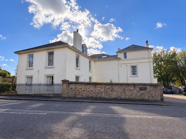 Alverton Road, Penzance TR18, 2 bed flat to rent, £975 pcm | PrimeLocation