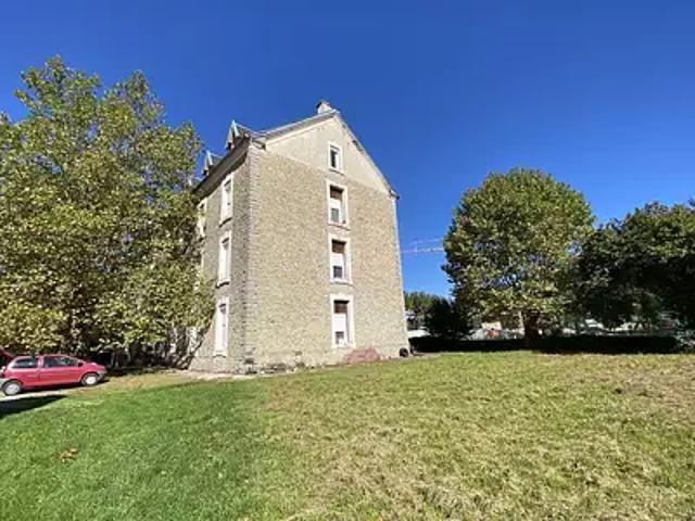 Alvignac 46500 Achat / Vente appartement 4 pièces t4 au dernier étage parking