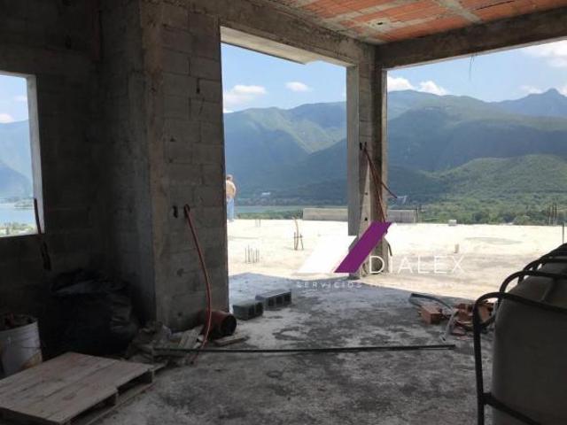 Alviento Residencial CARRETERA NACIONAL Casa en Venta Santiago EN OBRA GRIS