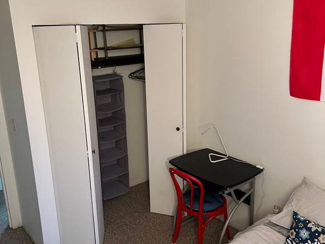 Alwyn du Plessis Has an Apartment