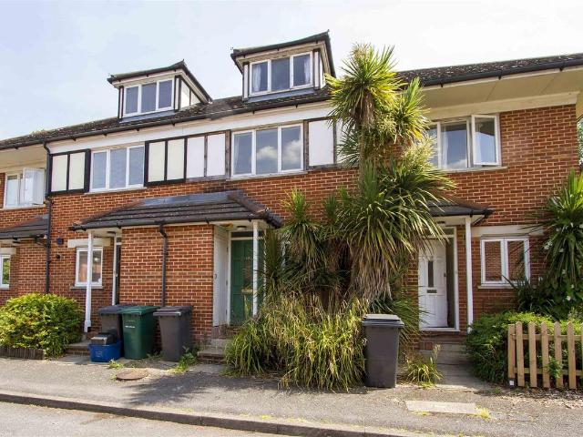 Alwyn Gardens, Hendon, London NW4, 4 bed terraced house to rent, £2,700 pcm | PrimeLocation