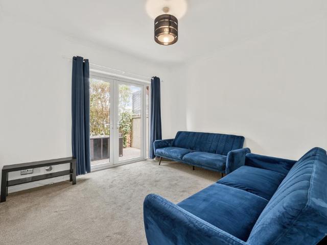 Alwyne Road, Wimbledon SW19 3 bed apartment to rent £3,250 pcm £750 pw