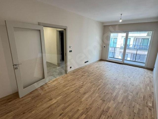 ALYA KONUTLARI YILLIK PEŞİN KİRALIK ÇAMAŞIR ODALI BÜYÜKTİP DAİRE