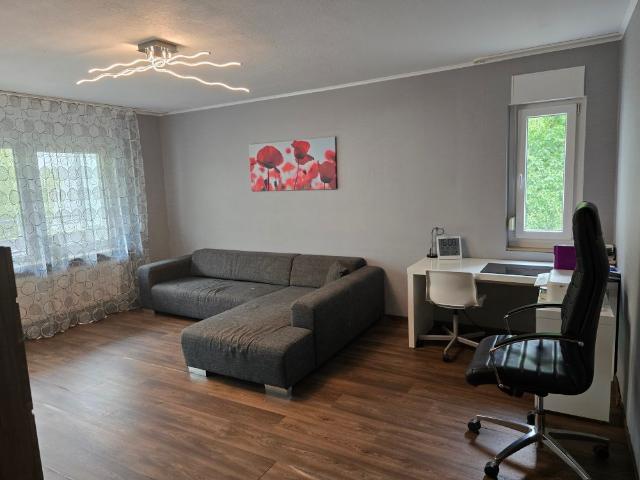 Am Weidengraben gepflegte 4 ZKB Wohnung ab 01.10