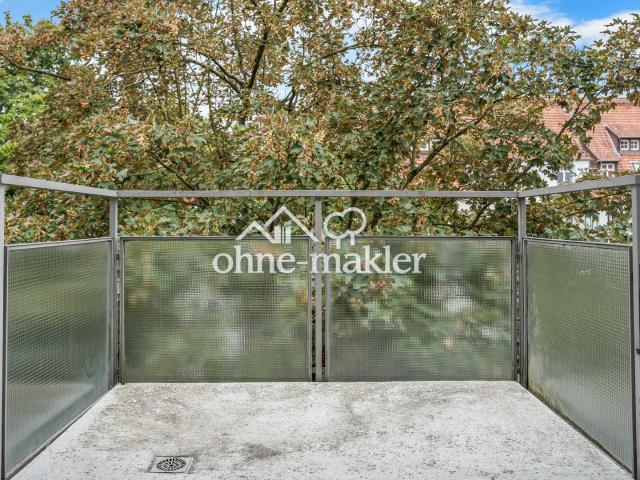 Am Conti Campus: 1,5 Zimmer Wohnung mit Balkon und Einbauküche