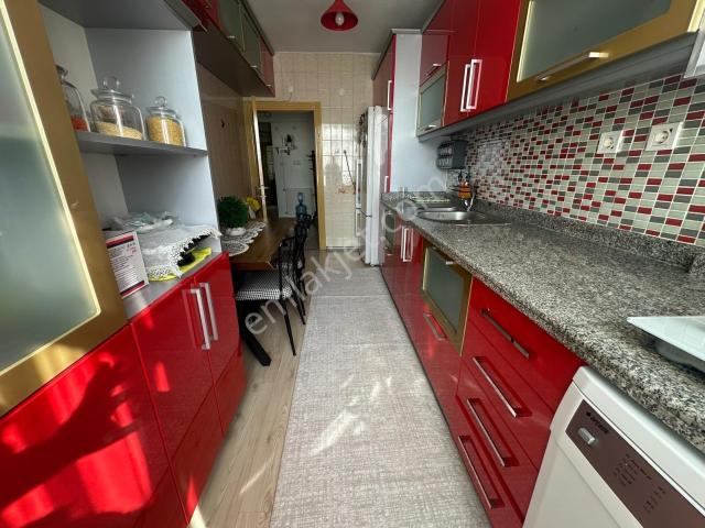 Çamçeşme Mah. E 5 Yakın Asansörlü Divan Otel Arkası 3+1 Satılık