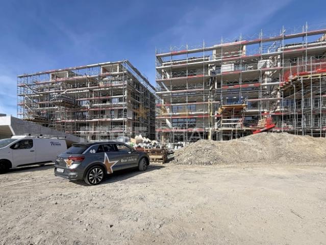 AM ENDE DES BAUS Großartige neue 3,5 Zimmer