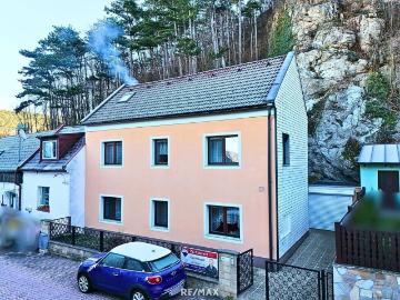 Haus zum Verkauf in 2560 - Garten, Terrasse