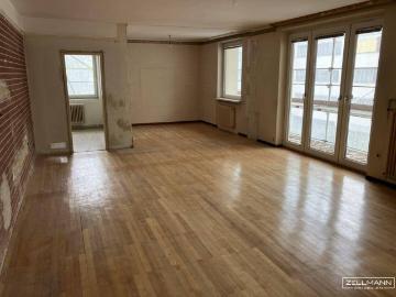Am Himmelhof renovierungsbedürftige Großwohnung | ZELLMANN IMMOBILIEN