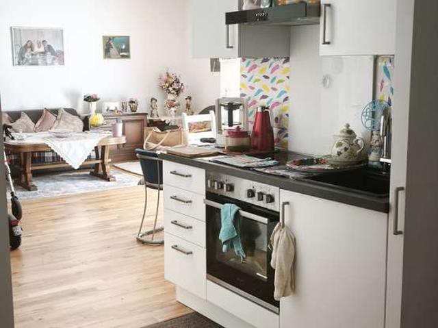 Am Kurpark neuwertiges+saniertes 2 Zimmer Apartment ab dem 01.10. zu vermieten