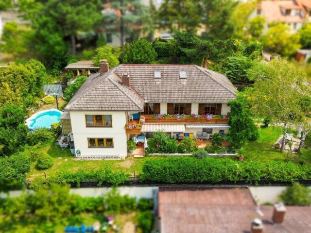 Am Steindl: Einfamilienhaus mit Pool und Panoramablick