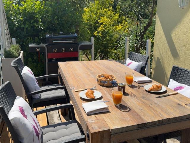 Ammersee DaHoam – stylish garden apartment with two terraces in a central location
