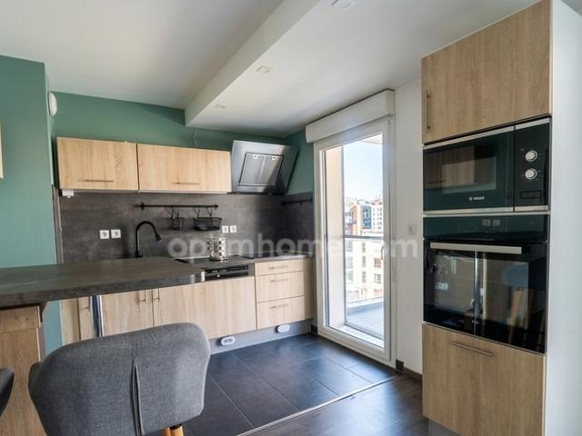 AMNEVILLE APPARTEMENT 3 PIÈCES AVEC 2 CHAMBRES ! PARKING ET BALCON !