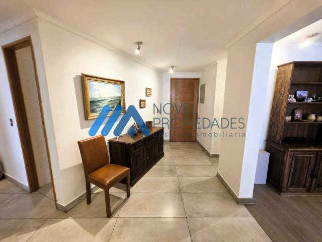 Amoblado nuevo, Portal La Dehesa