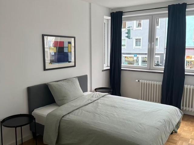 Amazing and beautiful 4 bedroom apartment in Düsseldorf, Dusseldorf Amsterdam Apartments for Rent