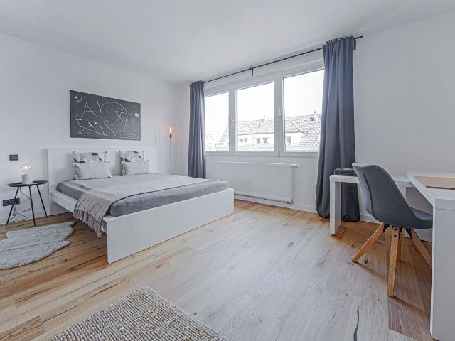 Amazing and gorgeous apartment in Düsseldorf, Dusseldorf Amsterdam Apartments for Rent