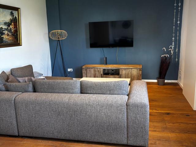 Amazing apartment 135qm with own entrance and garten close to CGL and DUSTY, Leverkusen Amsterdam Apartments for Rent