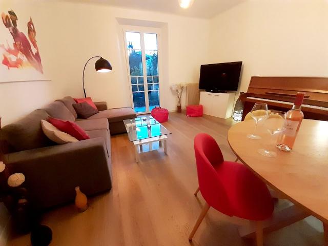 Amazing apartment center town with garden & parking, Cannes Amsterdam Apartments for Rent