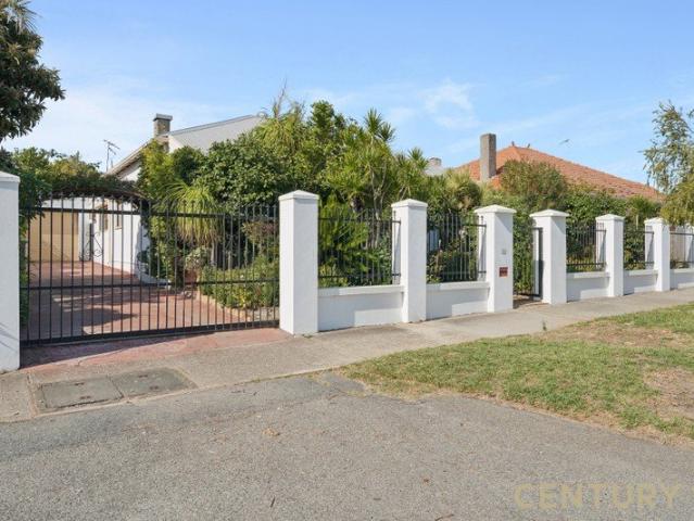 AMAZING CHARACTER HOME OPPORTUNITY ON R30 ZONED DUPLEX DEVELOPMENT SITE!
